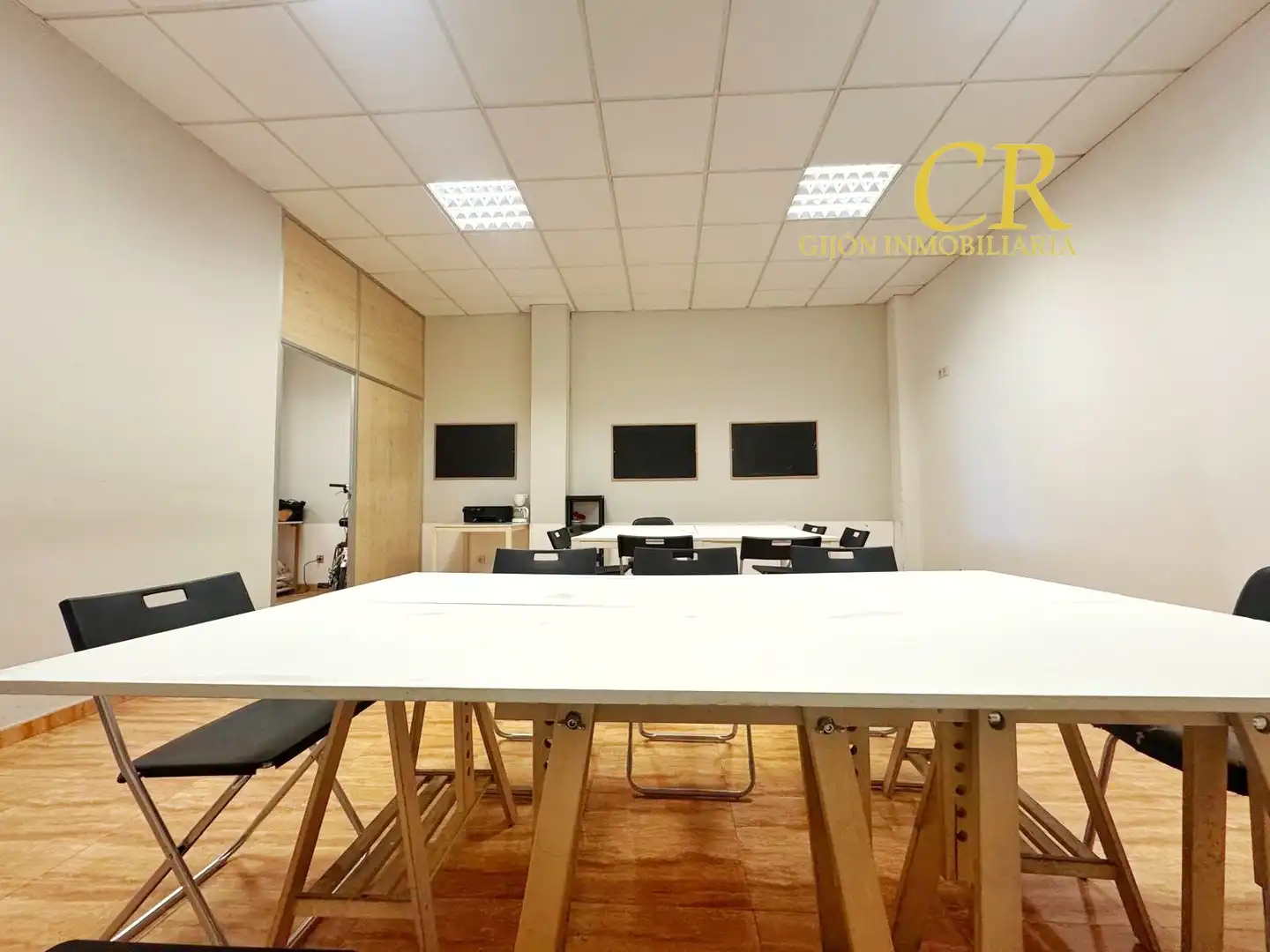 Oficina de lloguer en Gijón  amb Moblat