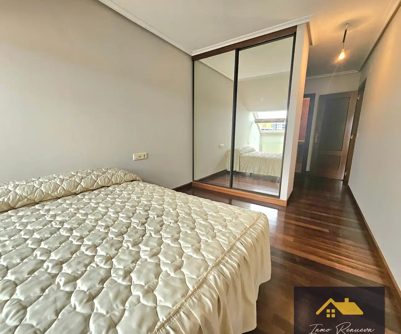 Habitación de Ático en venta en Santurtzi  con Calefacción, Trastero y Balcón