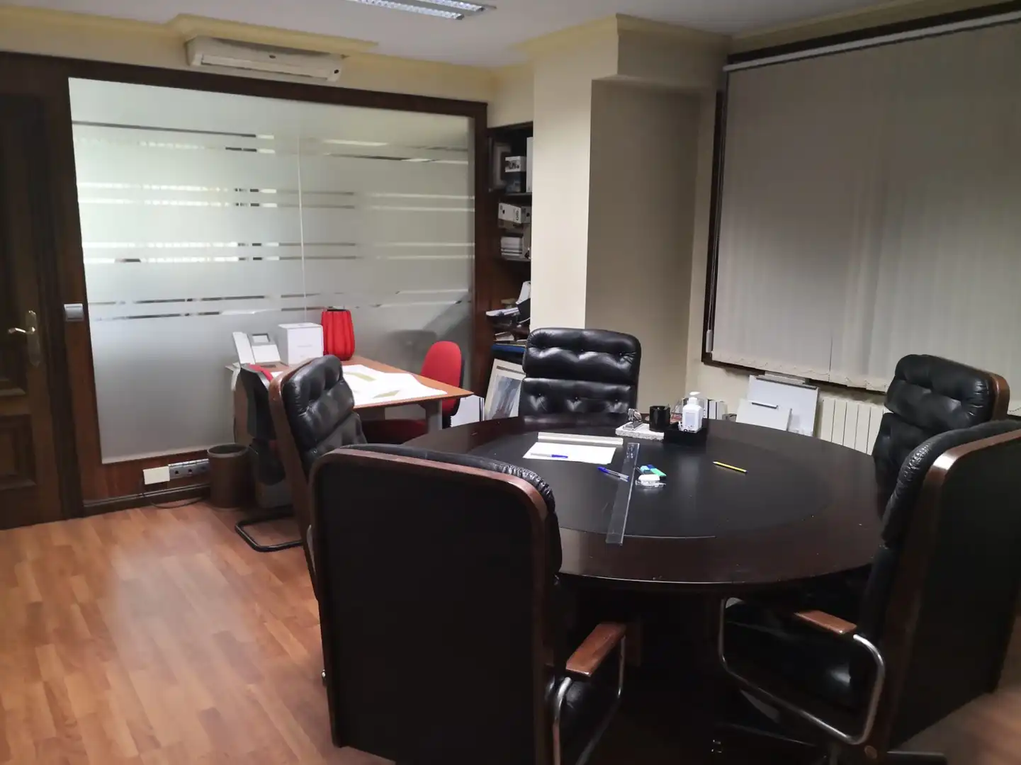 Büro zur Miete in Vigo  mit Klimaanlage, Heizung und Möbliert