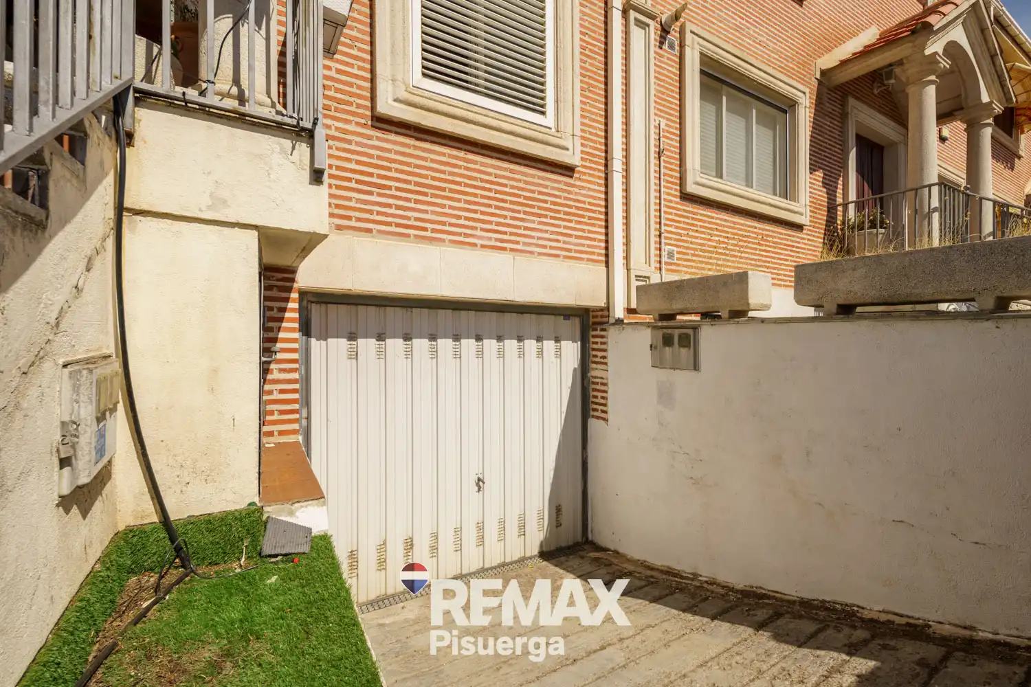 Parking de Casa o chalet en venta en Arroyo de la Encomienda con Aire acondicionado, Calefacción y Jardín privado