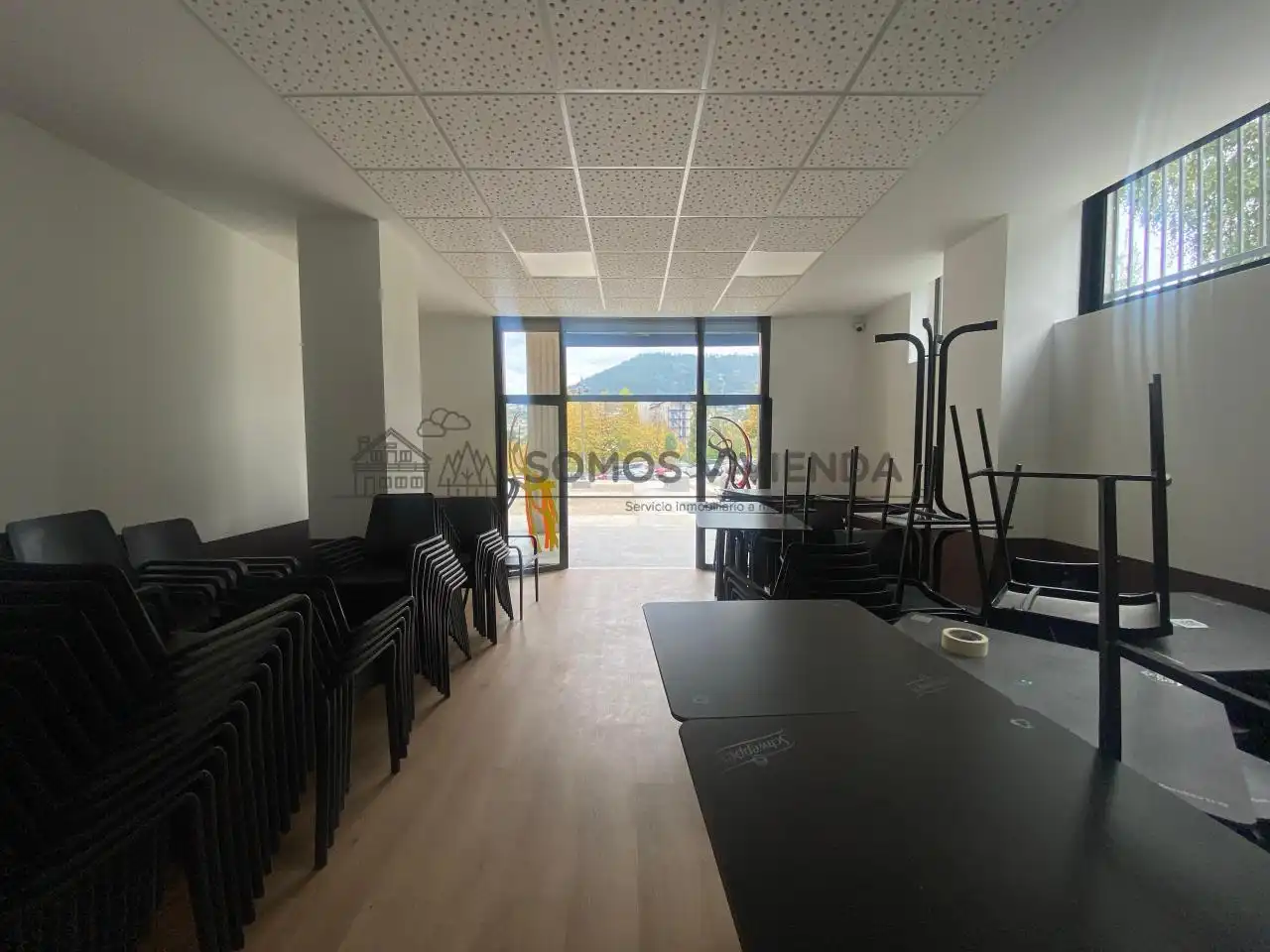 Local comercial de lloguer a As Lagoas, imagen 17