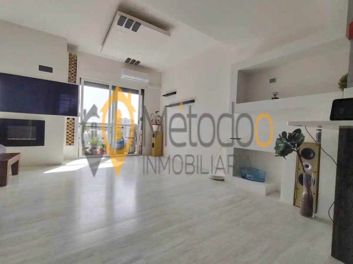 Living room of Flat for sale in  Sevilla Capital  with Air Conditioner, Heating and Storage room