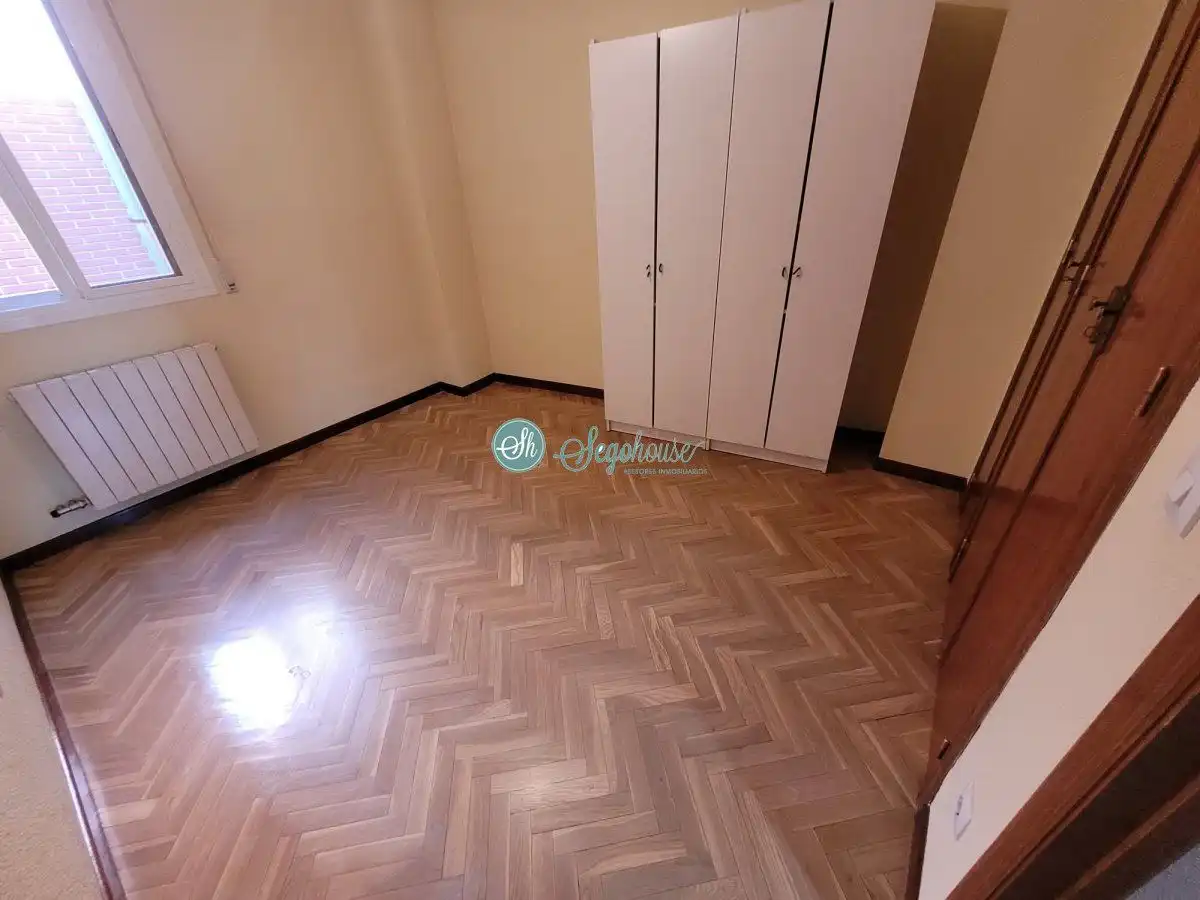 Piso de alquiler en Vía Romana