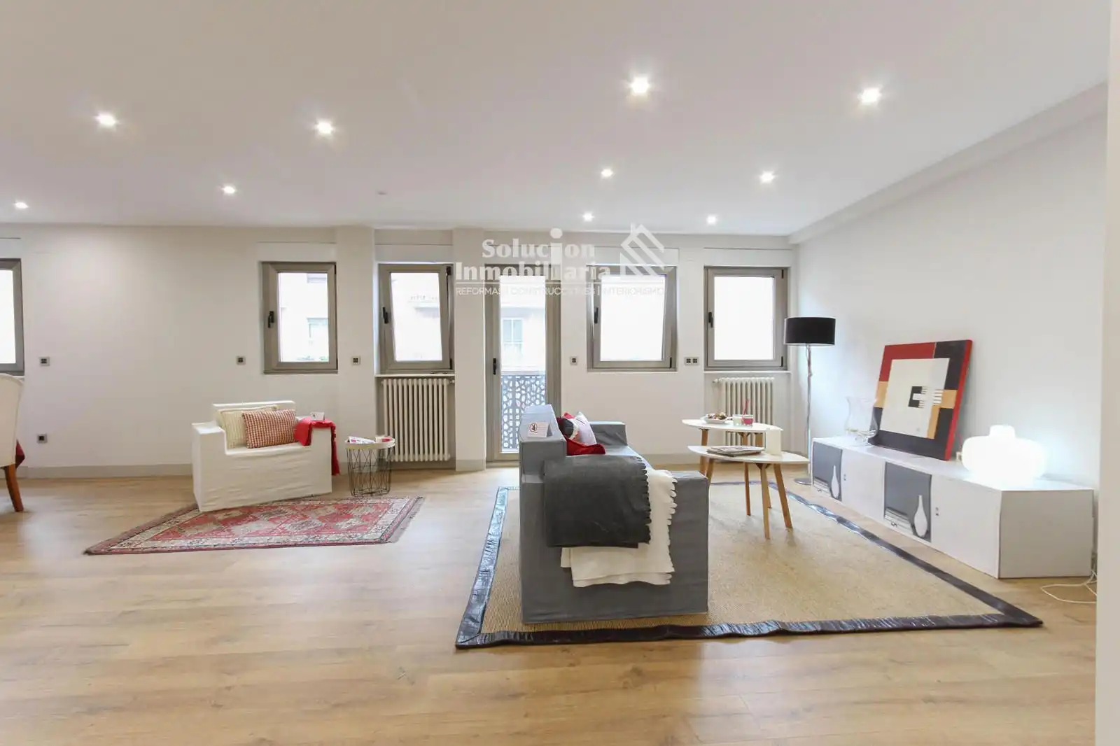 Sala d'estar de Pis en venda en Salamanca amb Calefacció, Terrassa i Moblat