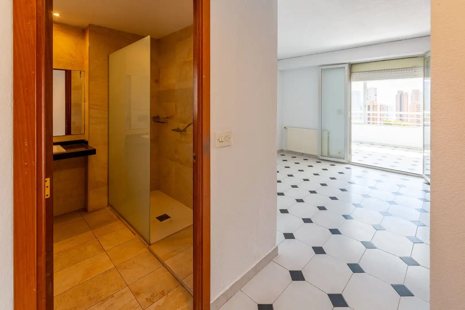Piso en venta en Benidorm con Aire acondicionado, Calefacción y Piscina comunitaria