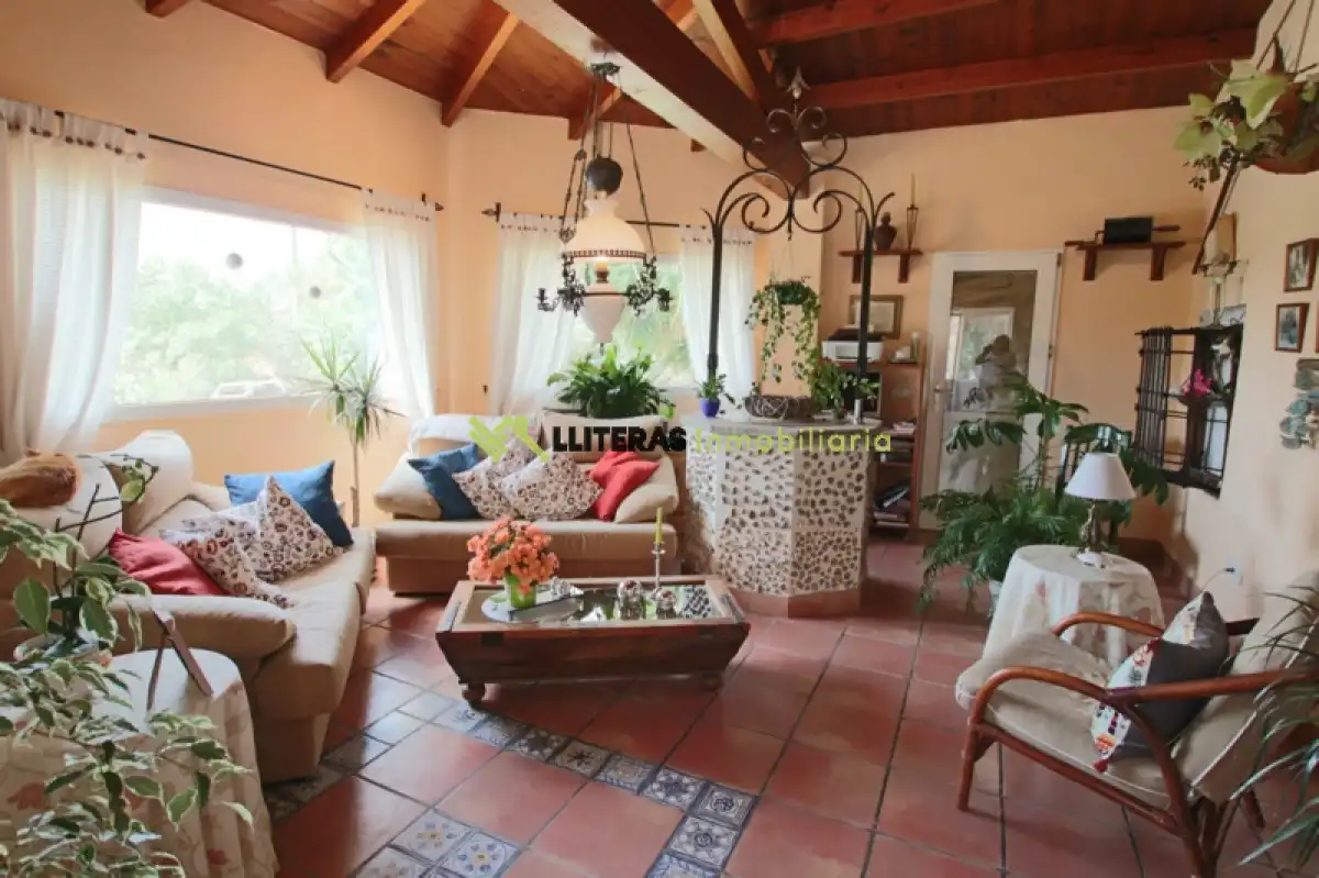 Wohnzimmer von Country house zum Verkauf in Inca mit Klimaanlage, Privatgarten und Terrasse