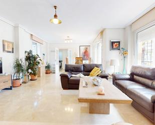 Sala d'estar de Casa o xalet de lloguer en Mijas amb Aire condicionat, Terrassa i Balcó