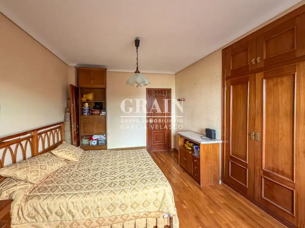 Habitación de Piso en venta en Albacete con Calefacción y Parquet