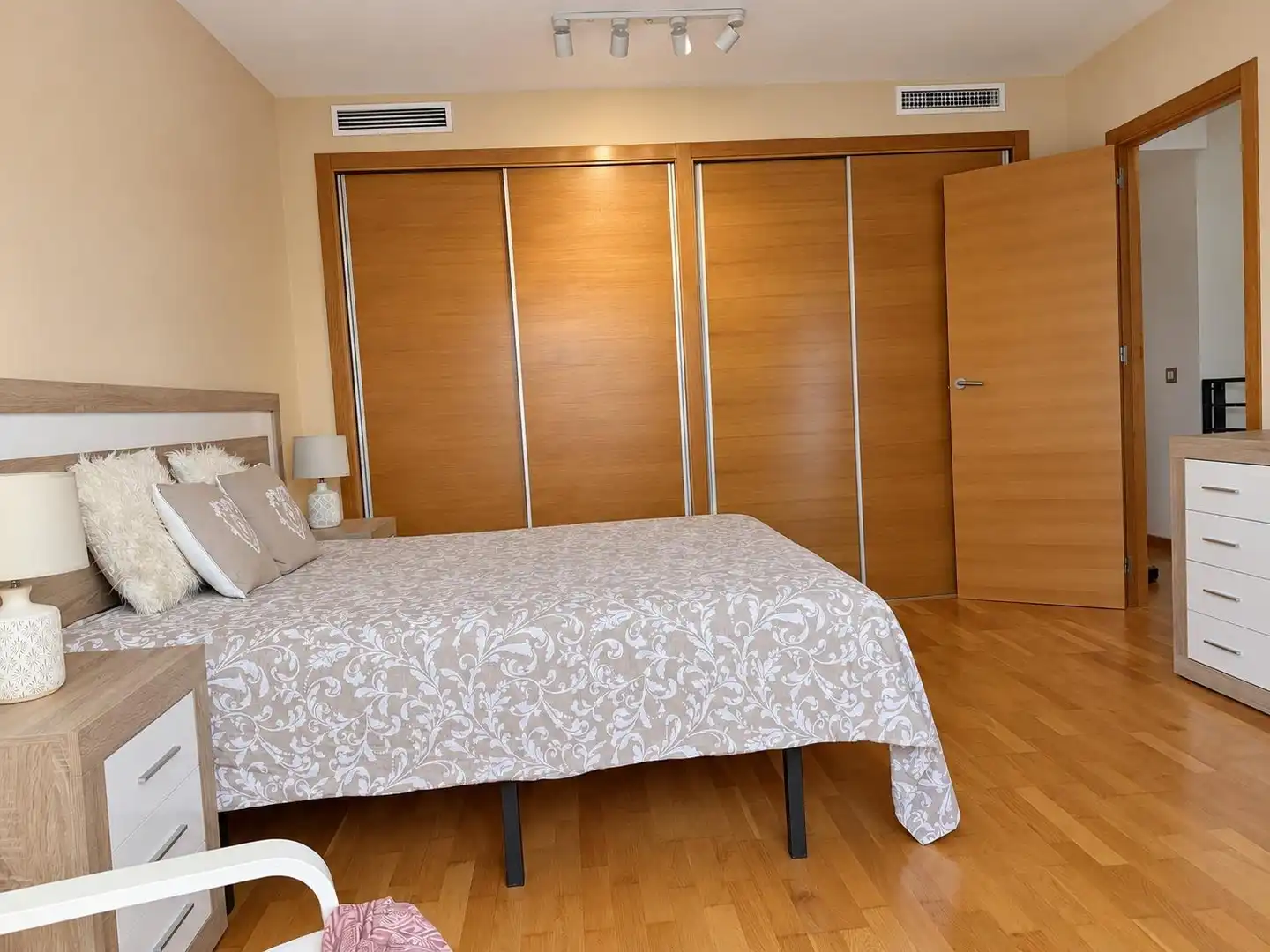 Habitación de Casa o chalet en venta en Molina de Segura con Aire acondicionado, Jardín privado y Balcón