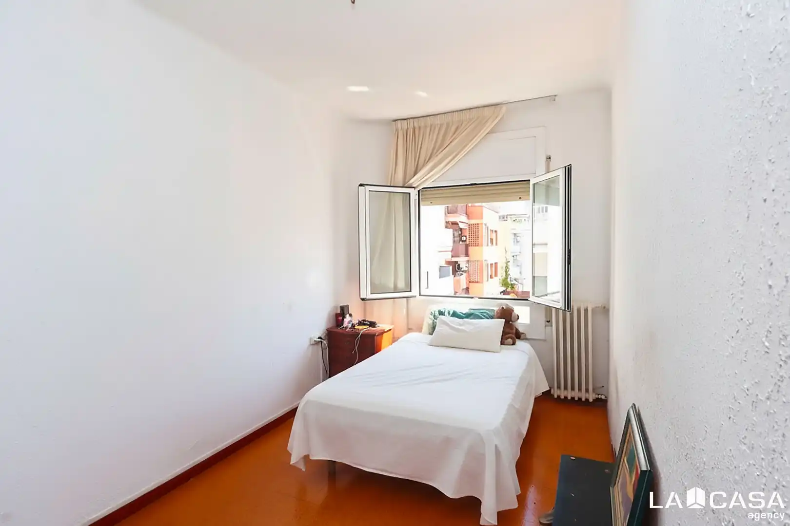Piso con terraza en venta en Carrer Josep Anselm Clavé, imagen 15