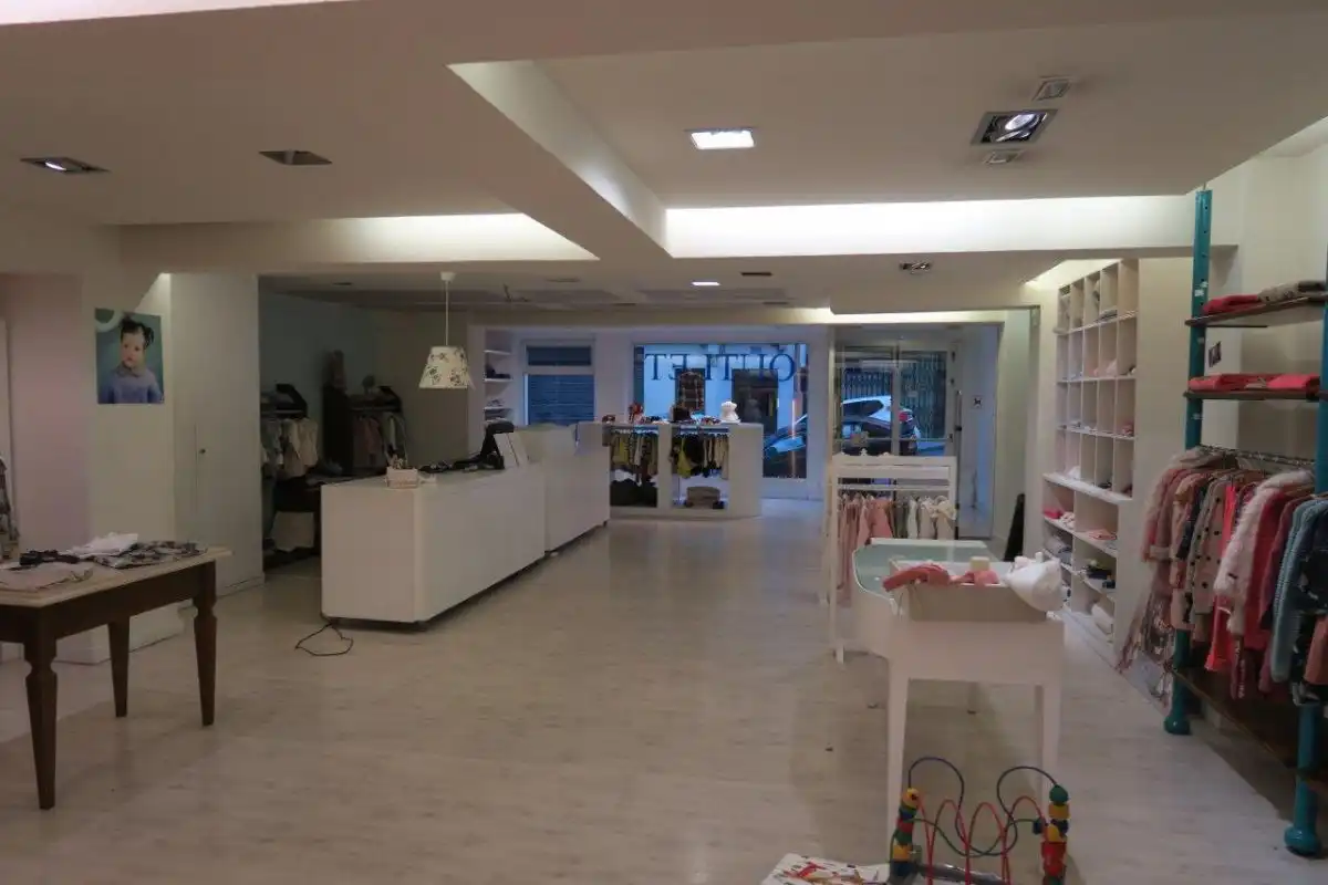 Local comercial en venda a Julia Minguillón, imagen 6