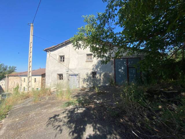 Casa-chalet en Venta en Abajo en Villaescusa la Sombría