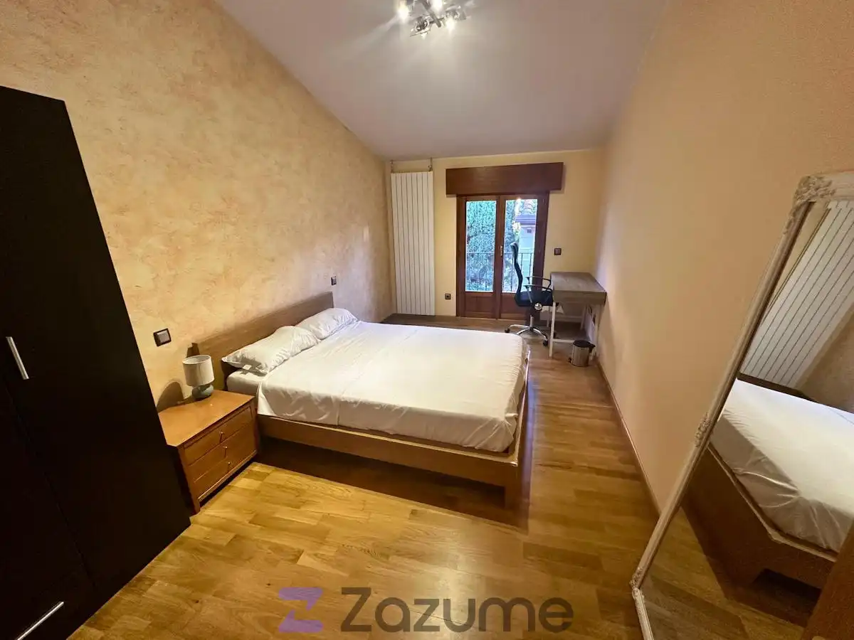 Habitación de Piso de alquiler en Segovia con Calefacción, Parquet y Trastero