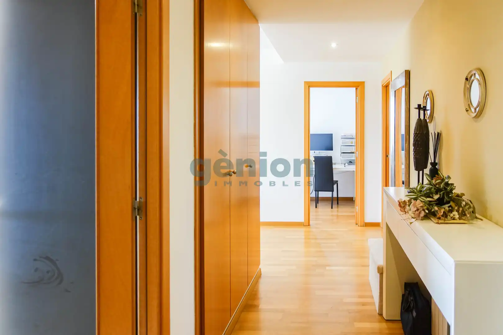 Flat for sale in Salt  with Air Conditioner, Heating and Terrace