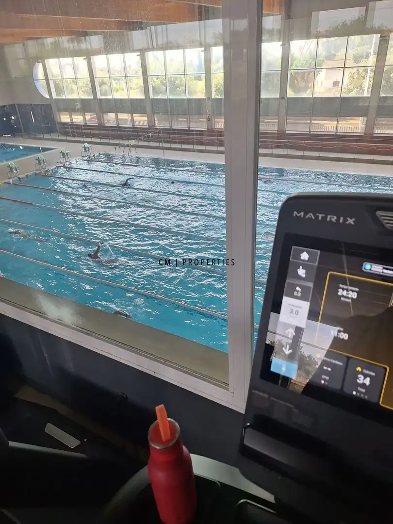 Schwimmbecken von Wohnung zur Miete in Moncada mit Klimaanlage, Heizung und Terrasse