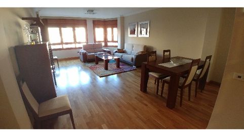 Foto 4 de Piso de alquiler en Av Casado Alisal, Centro, Palencia Capital