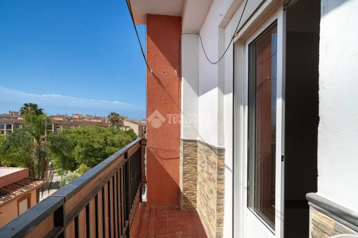 Terraza de Piso en venta en Motril con Balcón