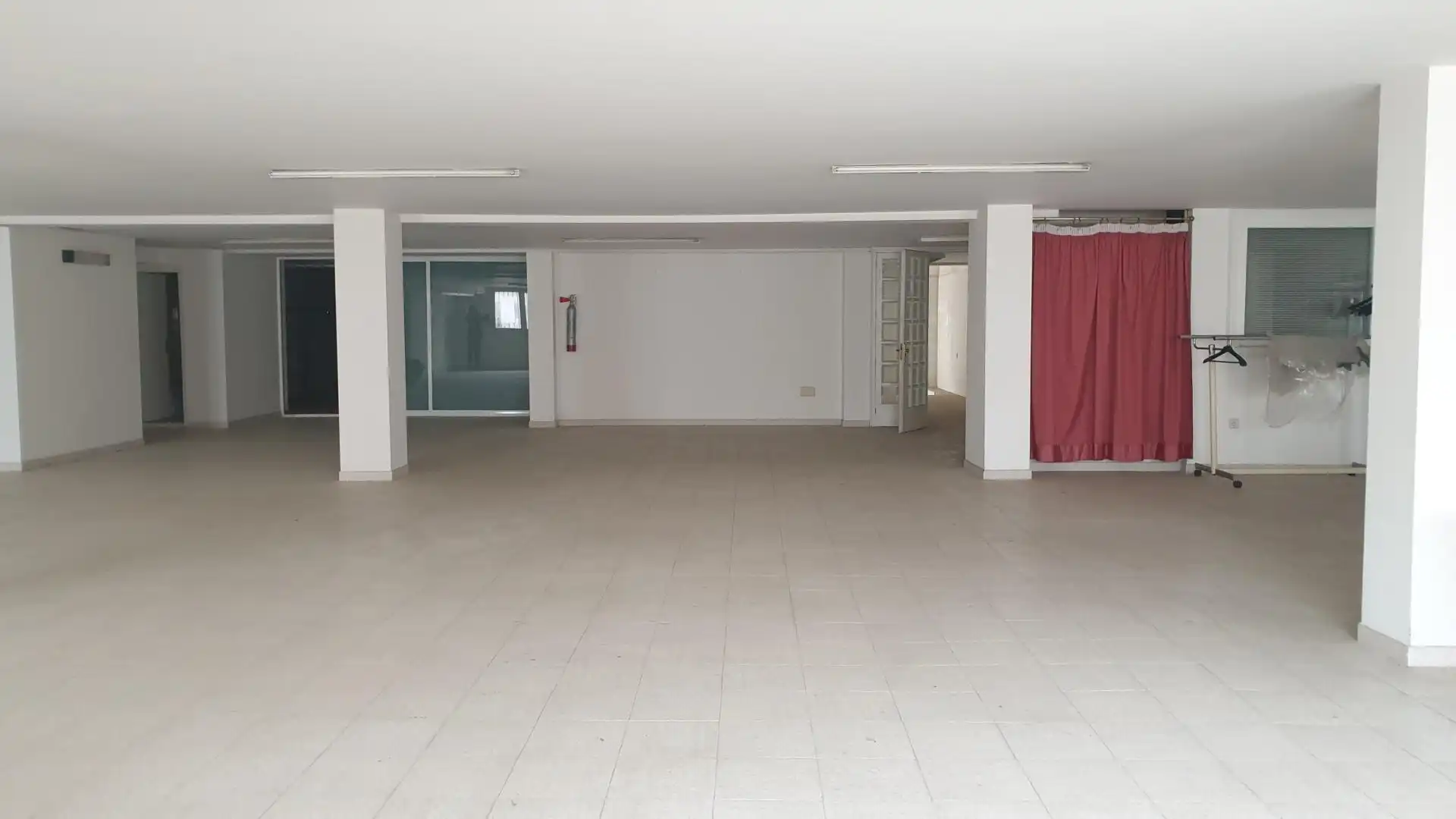 Local commercial à louer à de Pere III 7, imagen 11