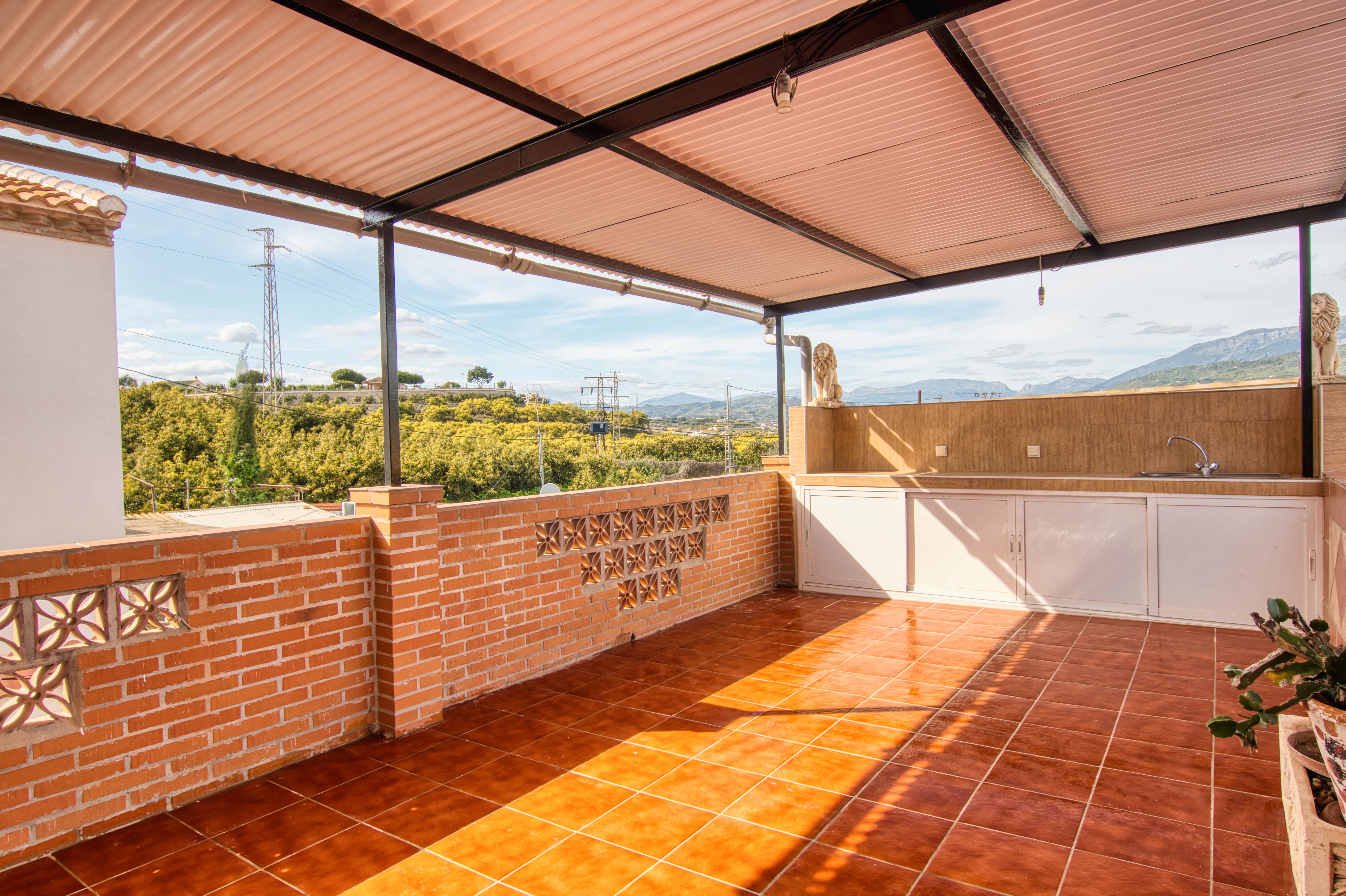 Terrace of Single-family semi-detached for sale in Vélez-Málaga  with Alarm
