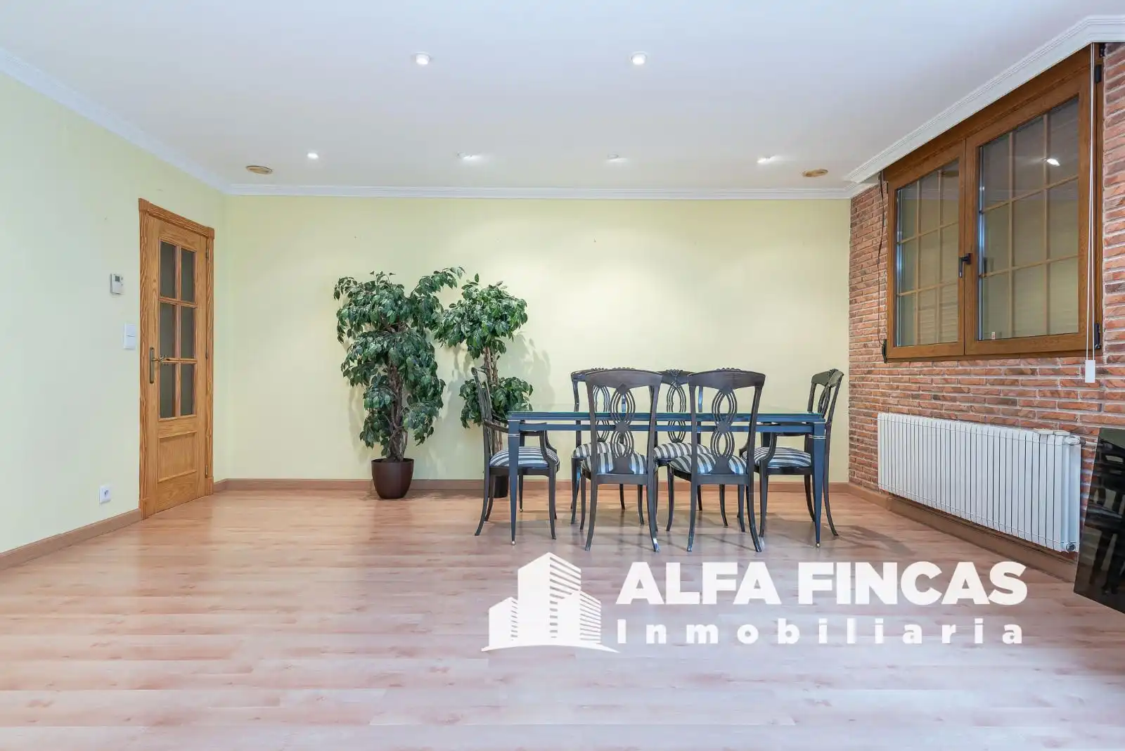 Vista exterior de Piso en venta en San Clemente con Aire acondicionado y Calefacción