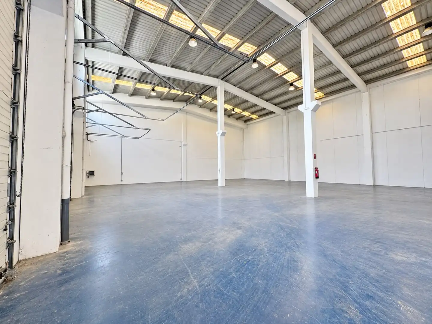 Nau industrial de lloguer a Figueres, Girona