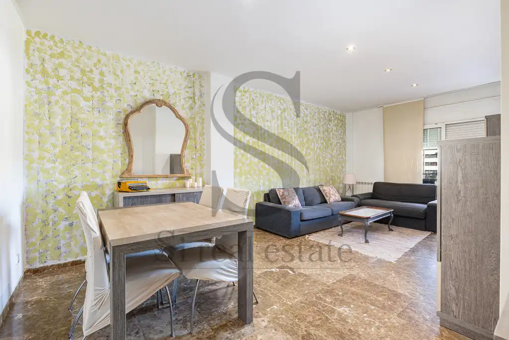 Exterior view of Flat for sale in Barcelona  with Air Conditioner, Heating and Terrace
