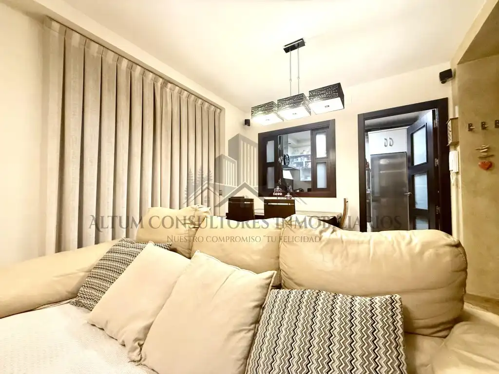 Living room of Flat for sale in Sevilla
