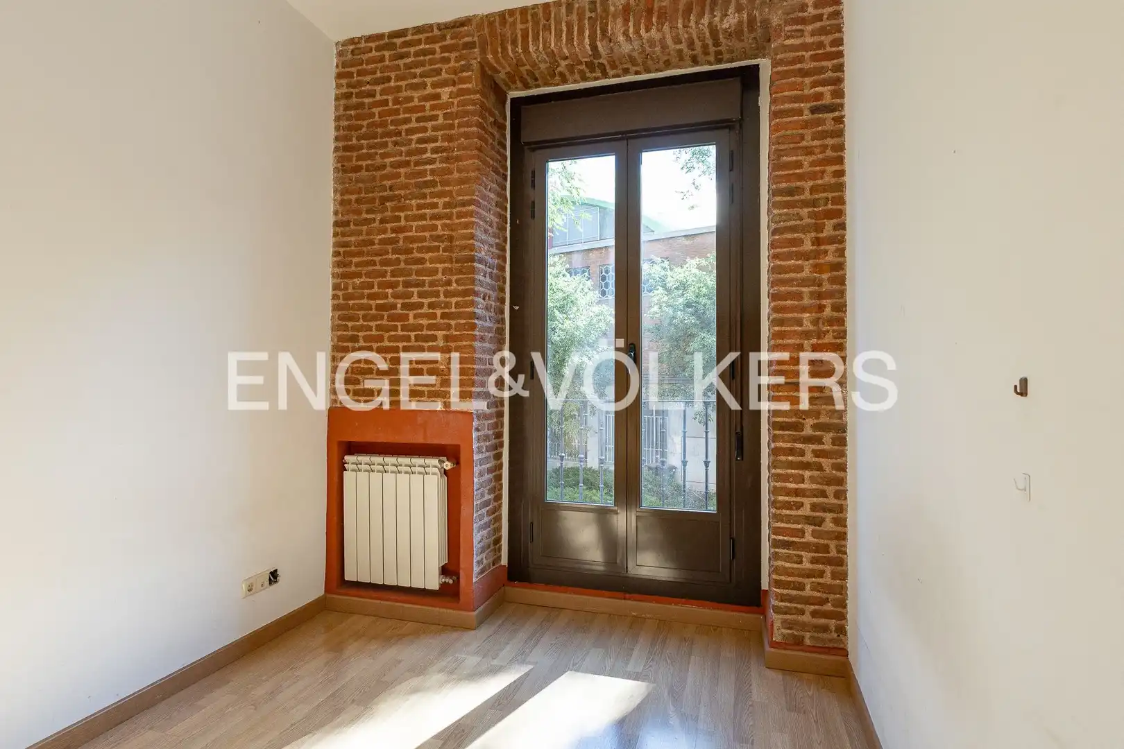 Schlafzimmer von Wohnung zum Verkauf in Madrid mit Heizung, Abstellraum und Balkon