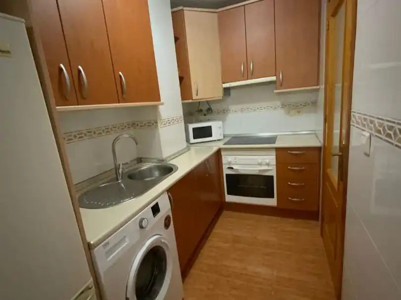 Cocina de Piso en venta en Roquetas de Mar con Amueblado, Horno y Lavadora
