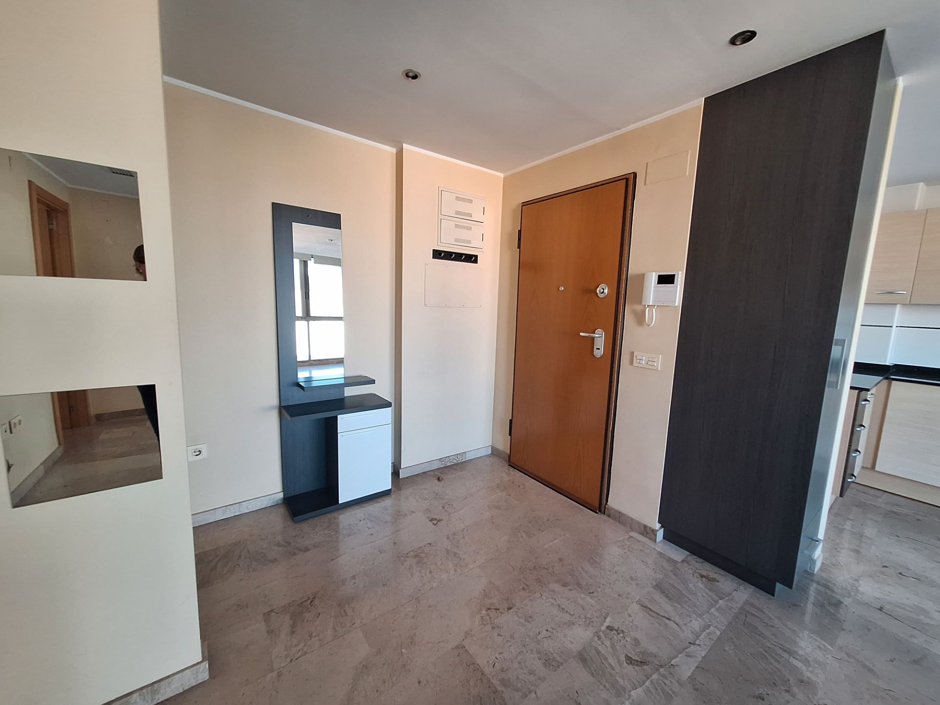 Study for sale in Sueca  with Air Conditioner and Oven