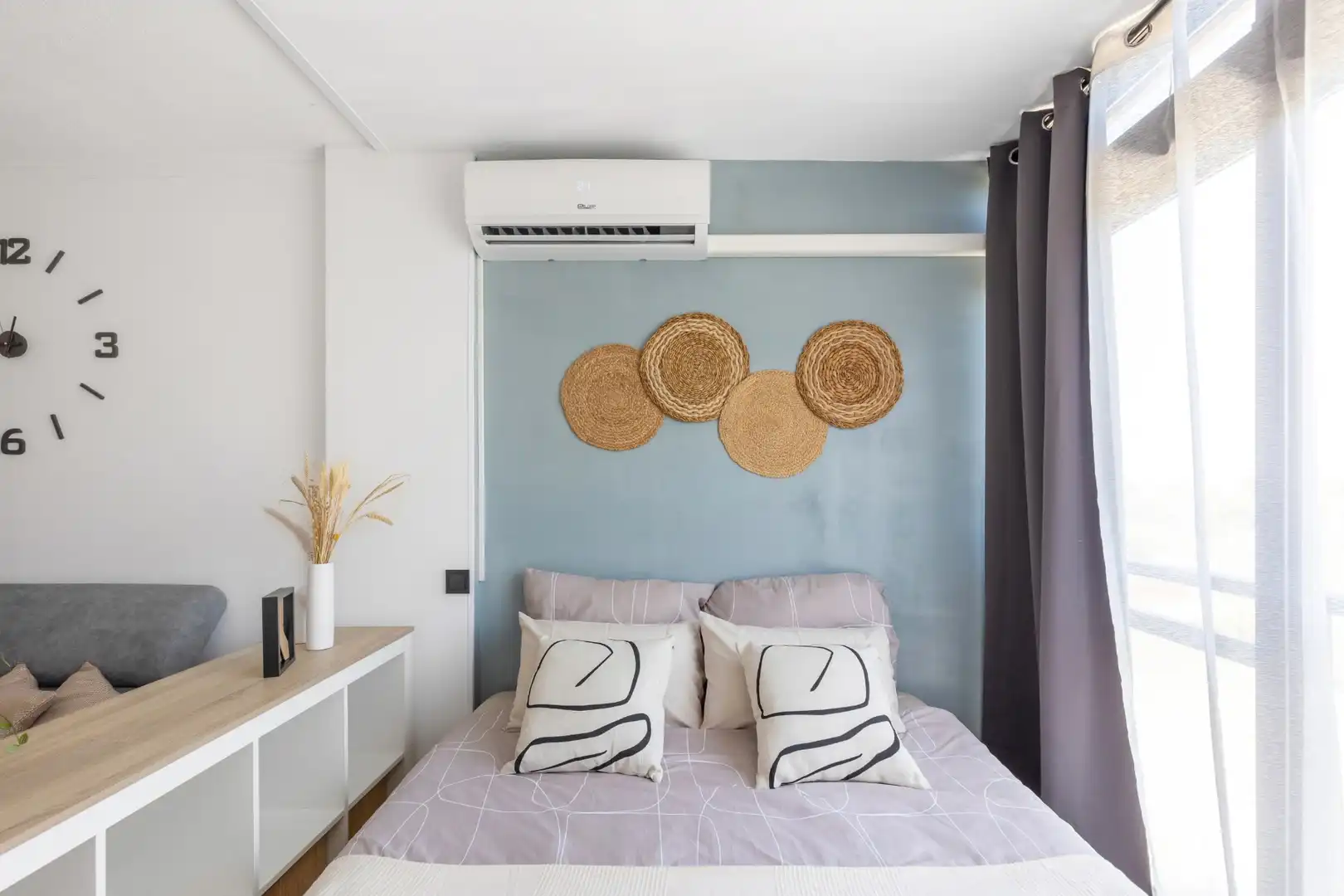 Habitación de Apartamento en venta en Torrevieja con Aire acondicionado y Terraza