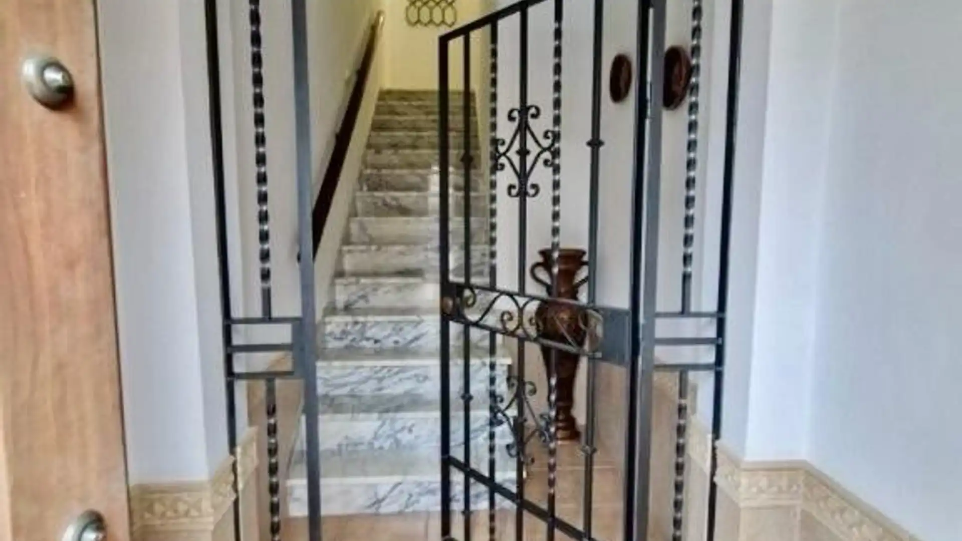 Flat for sale in Lora del Río  with Air Conditioner, Heating and Terrace