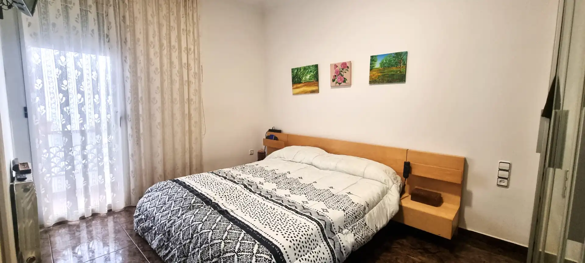 Schlafzimmer von Haus oder Chalet zum Verkauf in Badalona mit Klimaanlage, Heizung und Terrasse