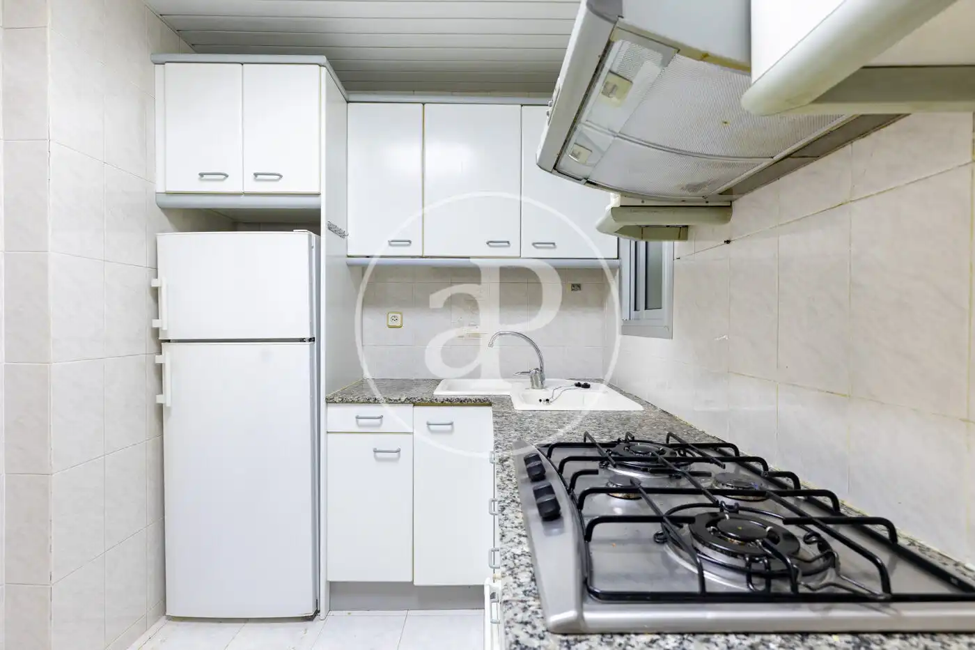 Kitchen of Flat for sale in Barcelona  with Air Conditioner, Heating and Balcony