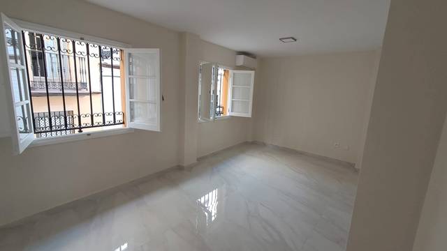 Piso en Alquiler en Arenal - Museo