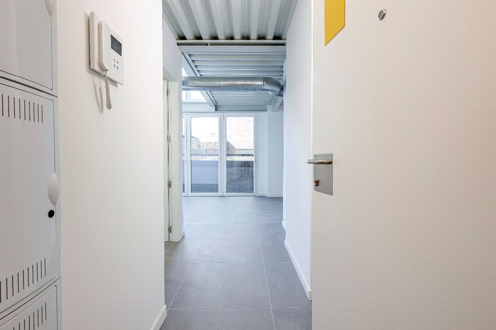 Flat to rent in  Barcelona Capital  with Air Conditioner, Heating and Terrace