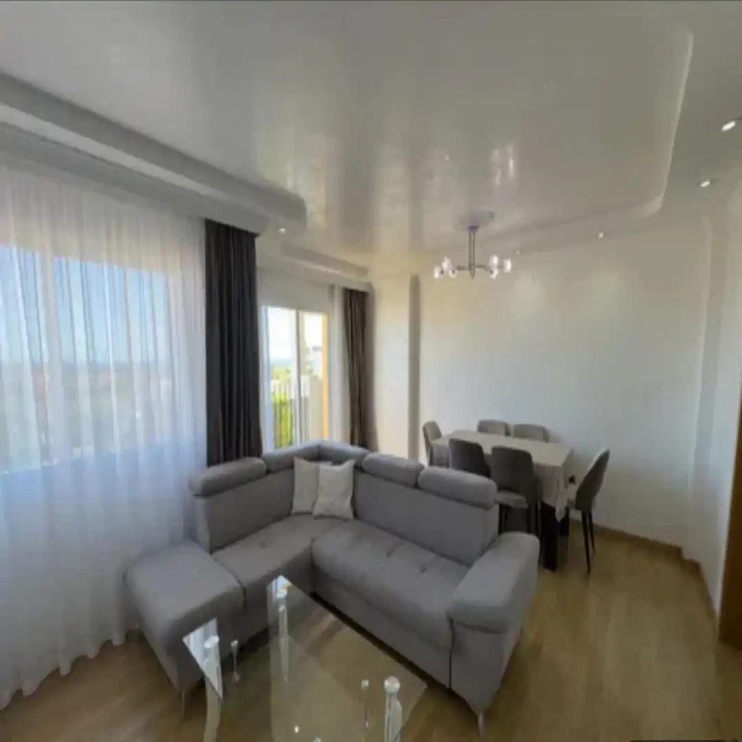 Sala d'estar de Àtic en venda en Estepona amb Aire condicionat, Terrassa i Traster