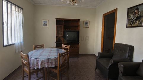 Casa con salida a dos calles, immagine 2