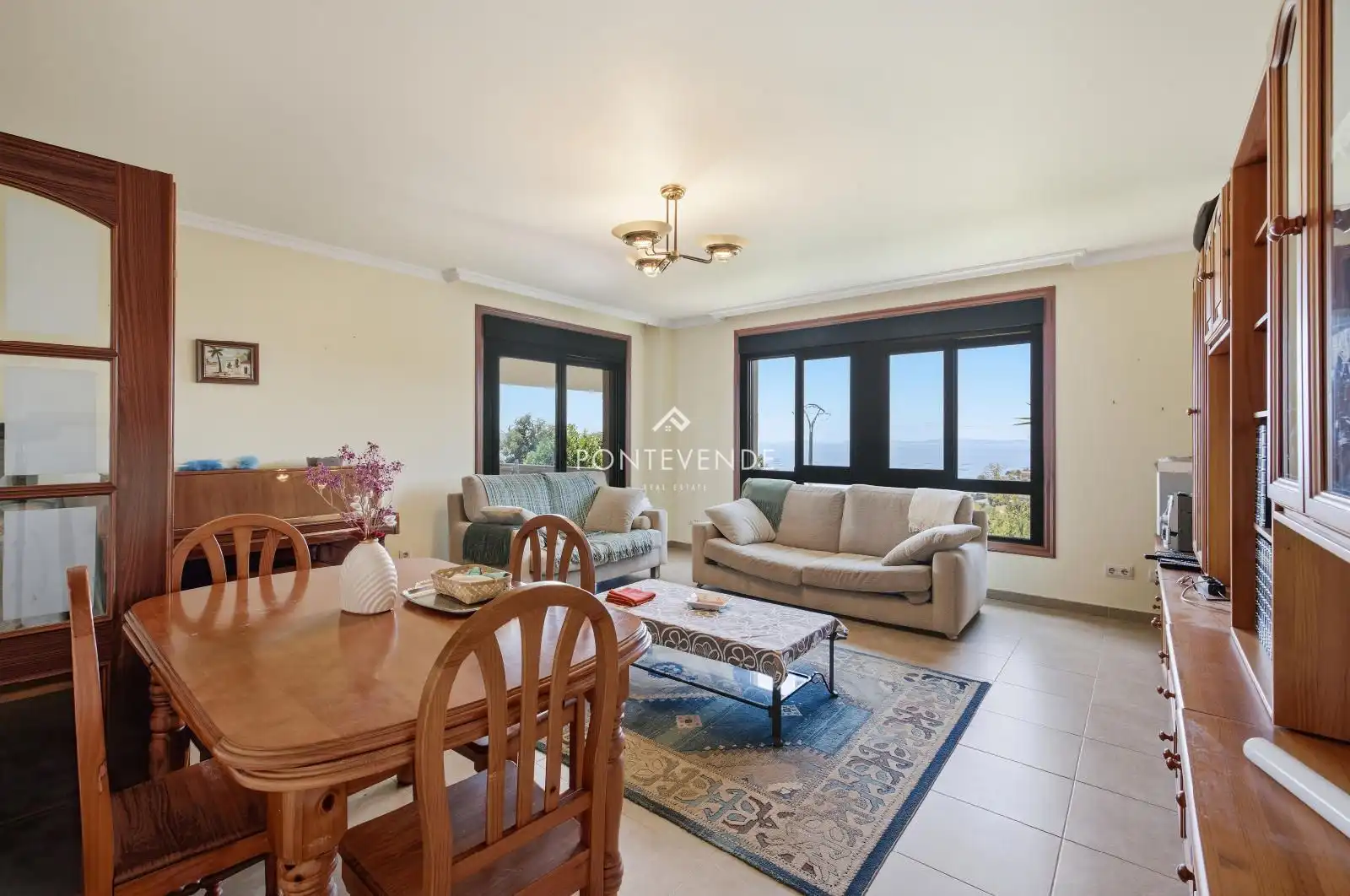 Sala de estar de Casa o chalet en venta en Marín con Calefacción, Terraza y Trastero