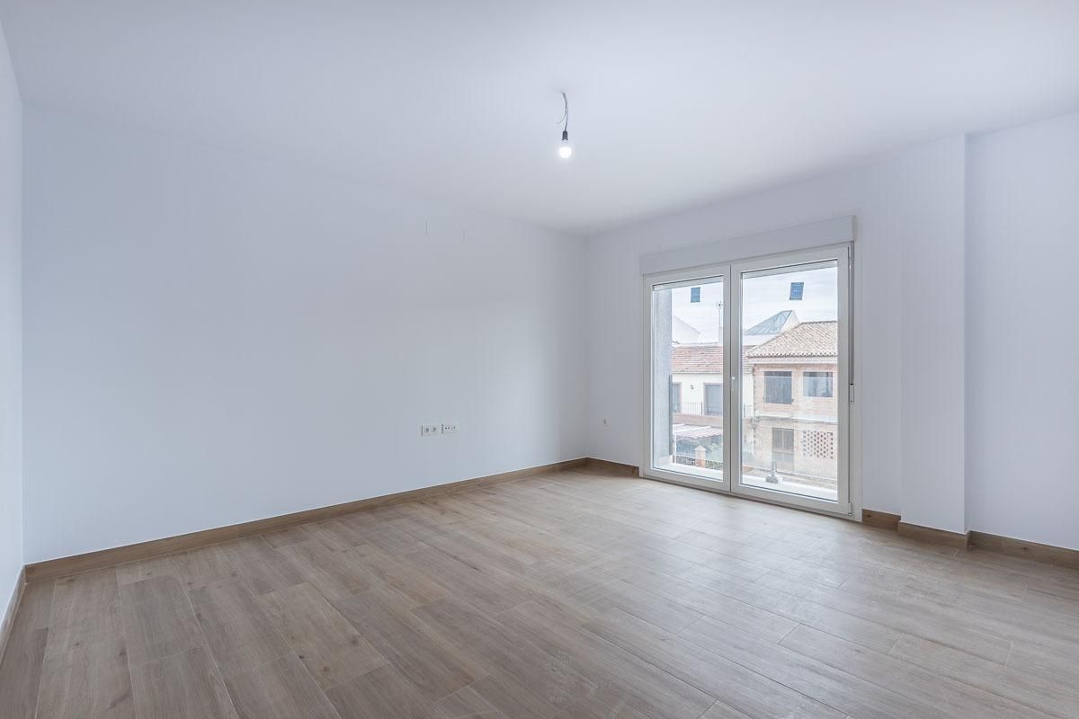 Bedroom of Flat for sale in Loja