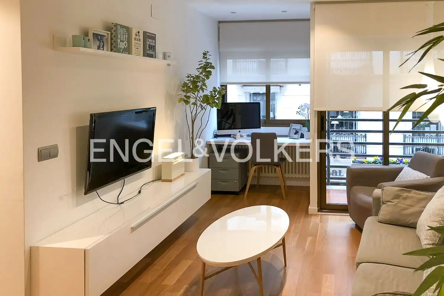 Piso con terraza en alquiler en Ciutat Vella