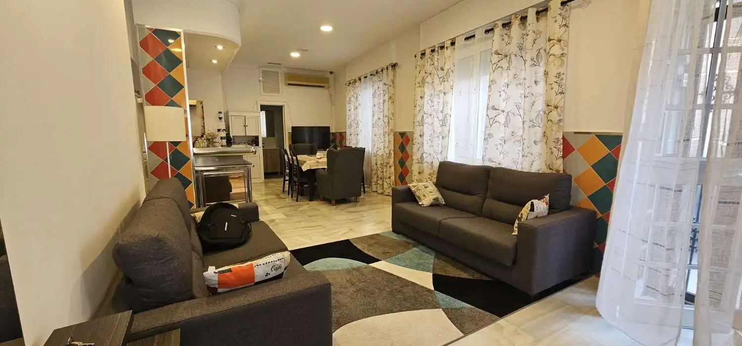 Sala d'estar de Apartament en venda en Fuengirola amb Aire condicionat, Calefacció i Moblat