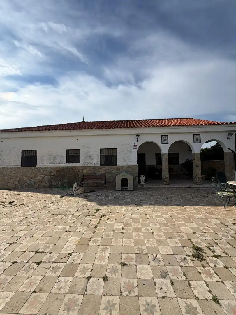 Vista exterior de Casa o xalet en venda en Utrera