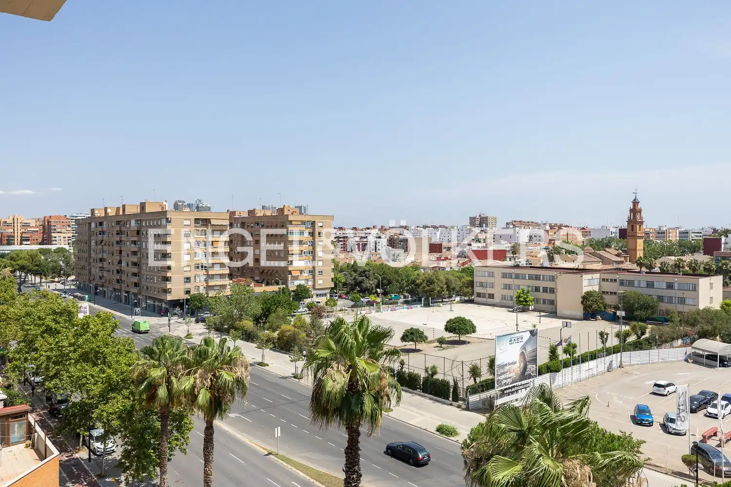 Vista exterior de Pis en venda en Valencia amb Aire condicionat, Calefacció i Piscina
