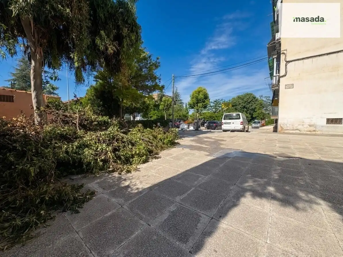 Parking of Flat for sale in Granada  with Air Conditioner, Storage room and Balcony