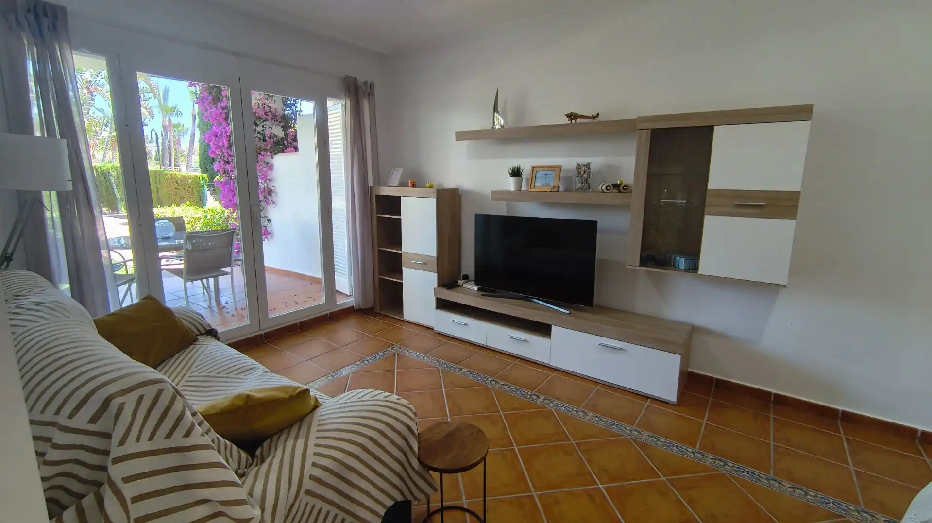 Sala d'estar de Apartament en venda en Mojácar amb Aire condicionat, Calefacció i Traster