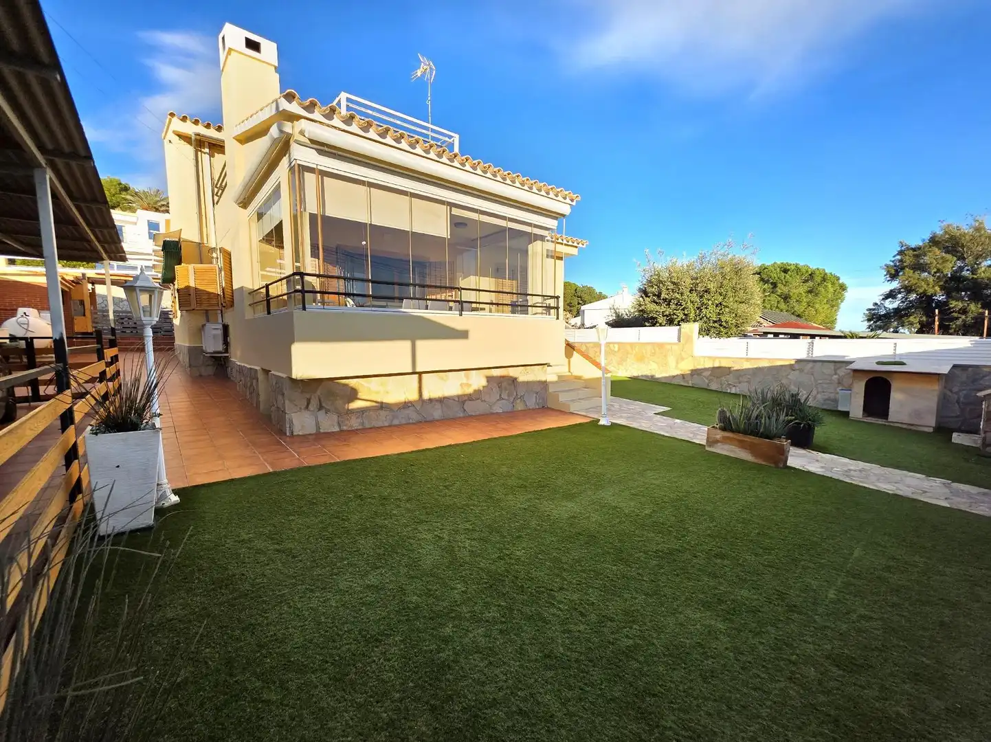Terrassa de Casa o xalet en venda en Benicasim / Benicàssim amb Aire condicionat, Calefacció i Jardí privat