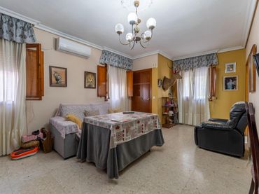 Casa amb balcó en venda a Centro