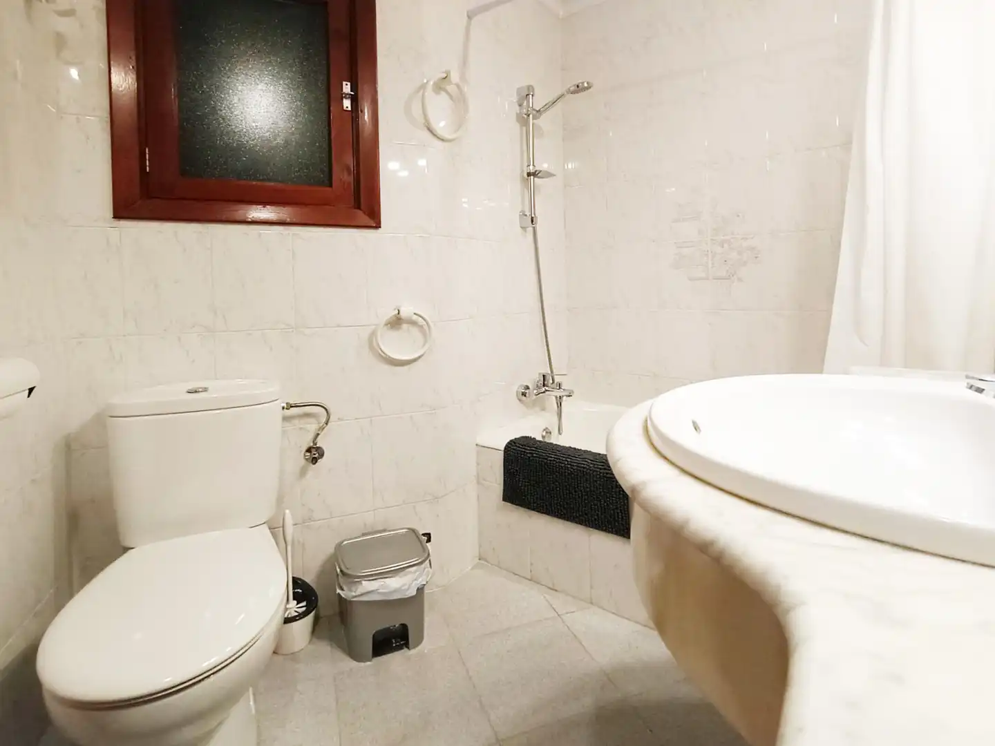 Badezimmer von Wohnung zum Verkauf in  Palma de Mallorca mit Klimaanlage, Parkett und Abstellraum