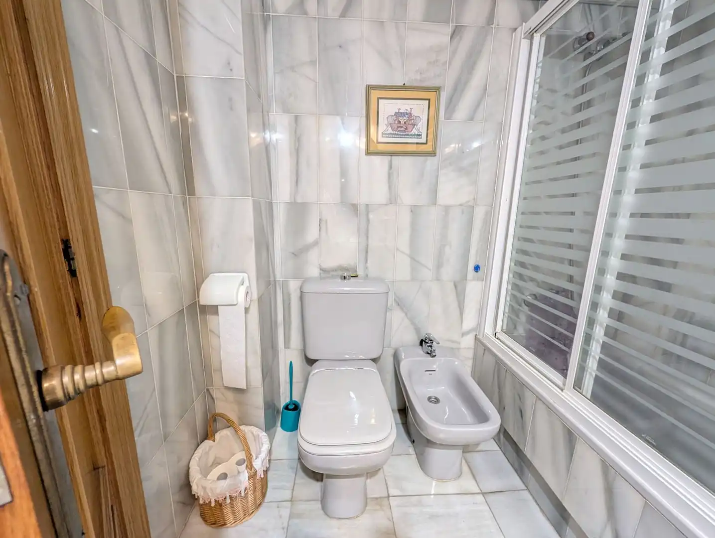 Baño de Apartamento de alquiler en Estepona con Amueblado y Balcón